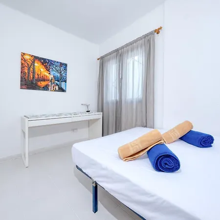 Casa Queen Vetusta -pool And Tennis Holiday home *