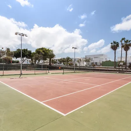 Casa Queen Vetusta -pool And Tennis Arrecife (Lanzarote)